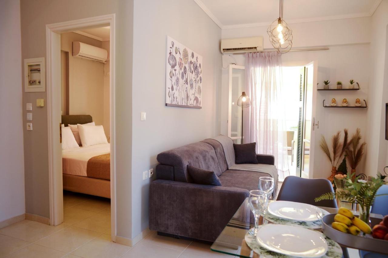 A Perfect Stay At The Historical Centre Of Каламата Екстериор снимка