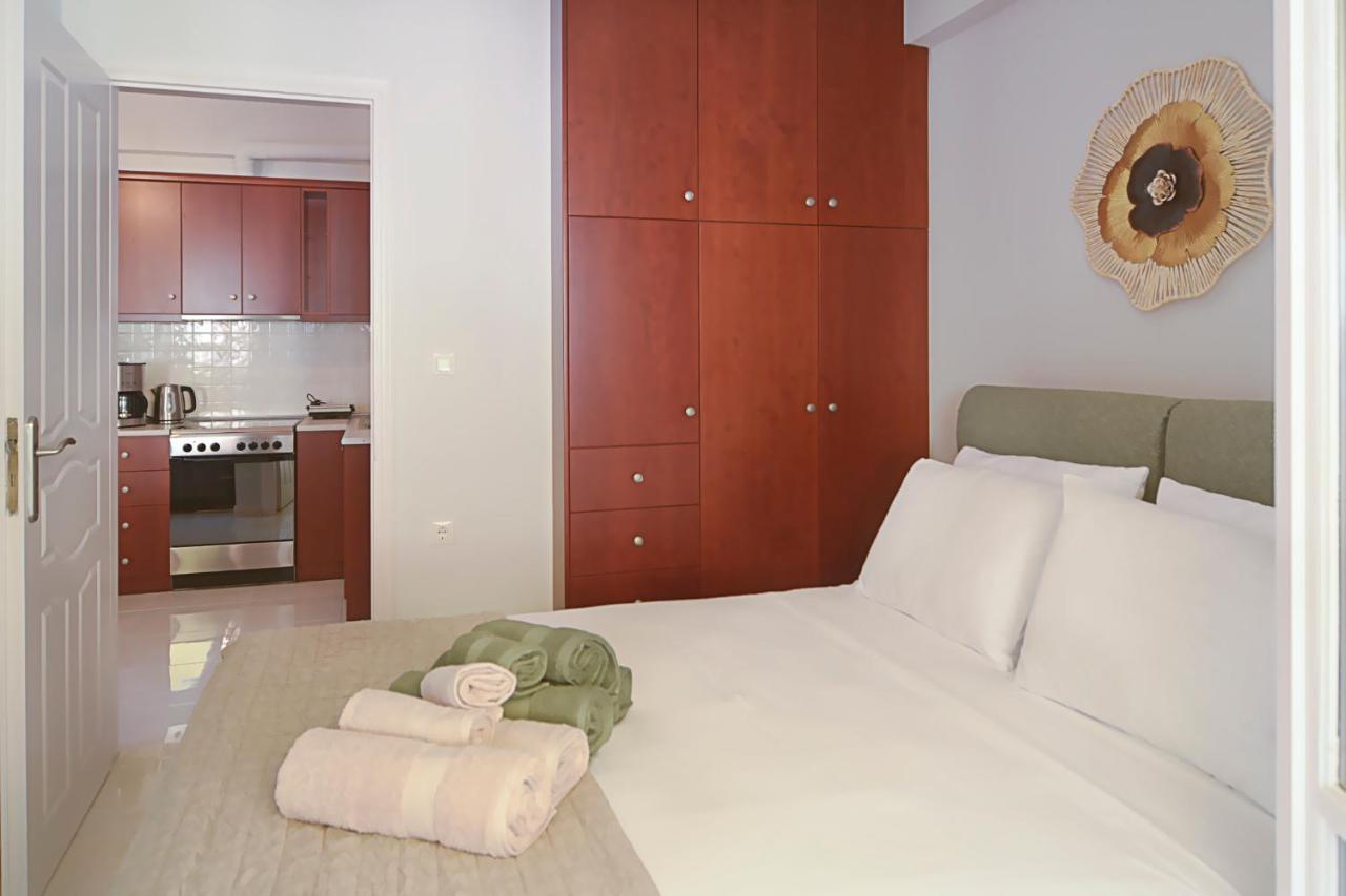 A Perfect Stay At The Historical Centre Of Каламата Екстериор снимка